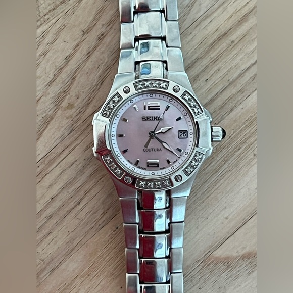 Seiko Coutura Ladies Watch Genuine Diamonds Pink Pearl Dial Stainless Bracelet main image 12